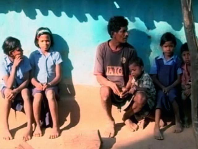 नोटबंदी : नक्सल प्रभावित इलाकों में कई लोगों का बैंक में खाता भी नहीं