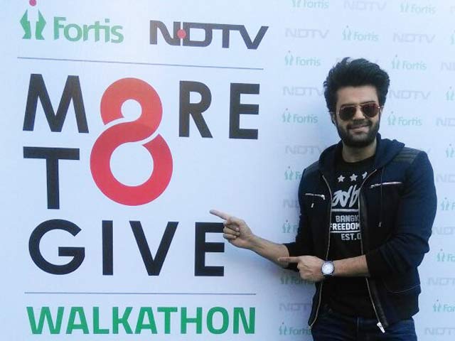 Video : Television Host Manish Paul Flags Off Walkathon For Organ Donation