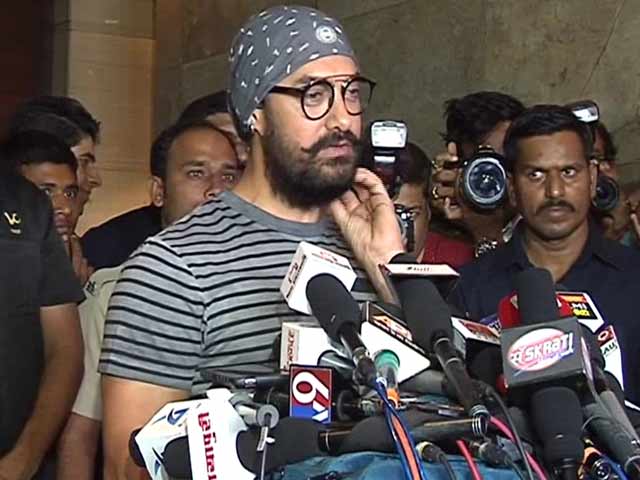 Video : Aamir Khan, The Master of Disguise