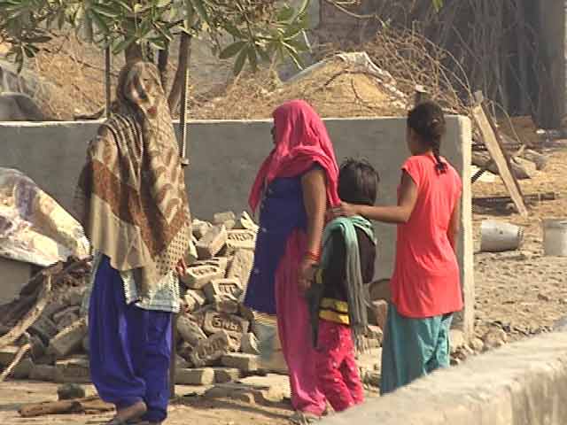 कैसे बनेगी कैशलेस अर्थव्यवस्था - ग्रेटर नोएडा के एक गांव से ग्राउंड रिपोर्ट