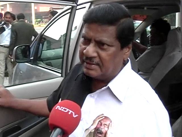 Andhra MP, Using Outfit To Make Point On Notes Ban