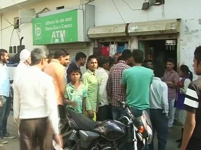Villagers Hold Bank Officials Hostage For Only Handing Out Rs 2,000 Notes
