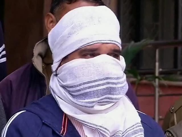 दिल्‍ली : कार में खरोंच पर सरेआम कत्‍ल...