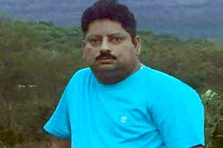 Expelled BJP Leader Arrested In Bengal With Rs. 33 Lakh In New Rs. 2,000 Notes Expelled BJP Leader Arrested In Bengal With Rs. 33 Lakh In New Rs. 2,000 Notes