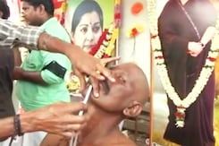 'अम्मा' के सम्मान में श्रद्धांजलि देने पहुंचे लोग, करवा रहे मुंडन 'अम्मा' के सम्मान में श्रद्धांजलि देने पहुंचे लोग, करवा रहे मुंडन