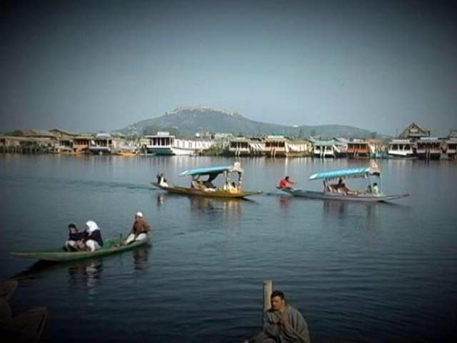 After Five Months Of Unrest In Kashmir, Hurriyat Welcomes Tourists