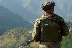 आर्मी कैंपों की सुरक्षा का सवाल, संसदीय कमेटी ने सरकार को आड़े हाथों लिया आर्मी कैंपों की सुरक्षा का सवाल, संसदीय कमेटी ने सरकार को आड़े हाथों लिया