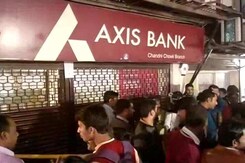 44 Fake Accounts With Rs. 100 Crore Found In Raids On Delhi Axis Bank Branch 44 Fake Accounts With Rs. 100 Crore Found In Raids On Delhi Axis Bank Branch
