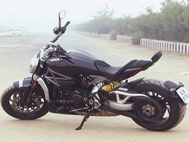 रफ्तार : डुकाटी की नई XDiavel मोटरसाइकिल की टेस्ट ड्राइव