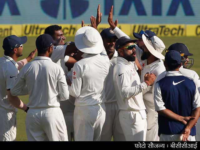 विराट कोहली की कप्तानी में टीम इंडिया ने इंग्लैंड से मुंबई टेस्ट जीतकर सीरीज पर कब्जा जमाया