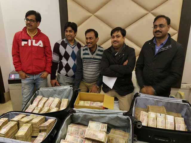 बड़े हवाला रैकेट का भंडाफोड़, दिल्ली के होटल से 3.25 करोड़ रुपये बरामद