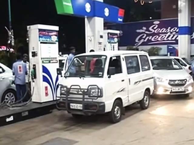 पेट्रोल 2.21 और डीजल 1.79 रुपये प्रति लीटर हुआ महंगा