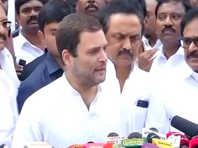 Rahul Gandhi Visits DMK Chief Karunanidhi At Chennai Hospital