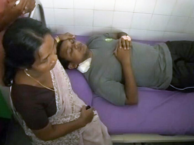 केरल के त्रिचुर में नौ छात्रों के साथ रैगिंग का मामला केरल के त्रिचुर में नौ छात्रों के साथ रैगिंग का मामला