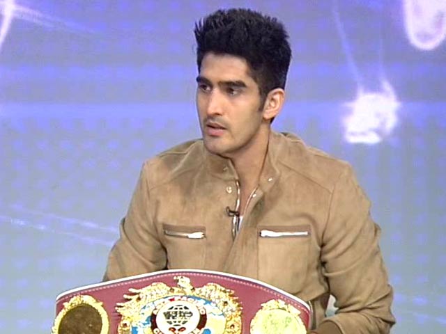 Akshay Kumar Or Ranveer Singh Can Play My Role in Biopic: Vijender