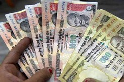 Can Deposit Old Notes Worth 5,000-Plus Only Once Till Dec 30: Government Can Deposit Old Notes Worth 5,000-Plus Only Once Till Dec 30: Government