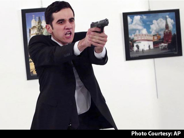 Video : Police Officer Guns Down Russian Ambassador In Turkey