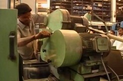 Congress Government Wants Private Firms To Hire Kannada Speakers, Plans Law Congress Government Wants Private Firms To Hire Kannada Speakers, Plans Law