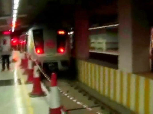 दिल्ली मेट्रो के दस स्टेशन होंगे एक जनवरी से कैशलेस