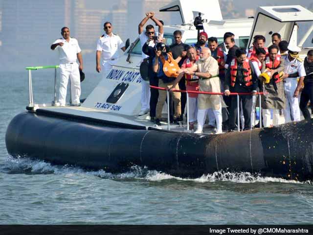 On Board Hovercraft, PM Modi Lays Foundation Stone For Rs. 3,600 Crore Shivaji Memorial