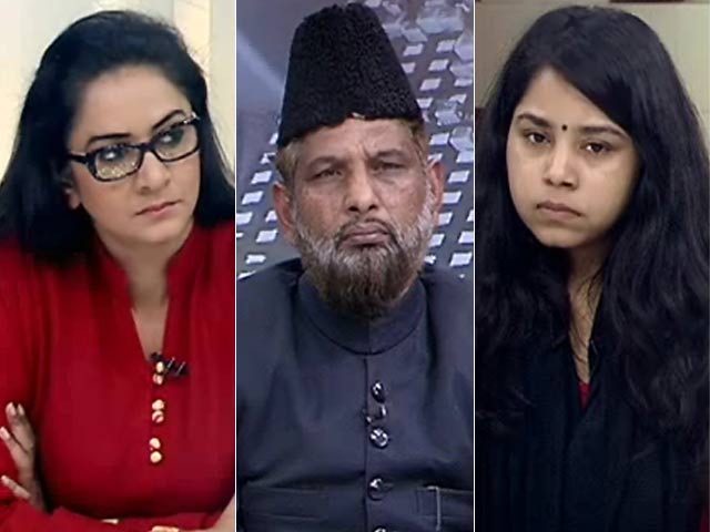 प्राइम टाइम  : महिला का लिबास कोई और क्यों तय करे?