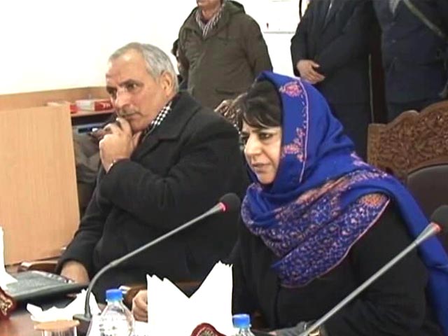 Cases Against Stone-Throwers In Kashmir To Be Reviewed, Says Government