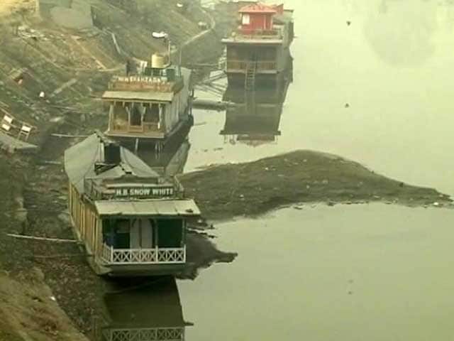 Dry Spell Hits Jammu And Kashmir As Jhelum's Water Level Hits 60 Year Low