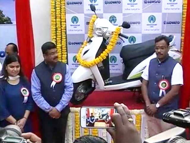 अब मुंबई में भी दौड़ेंगे सीएनजी में टू-व्हीलर