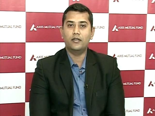 Markets Likely To Deliver Positive Returns In 2017: Axis AMC