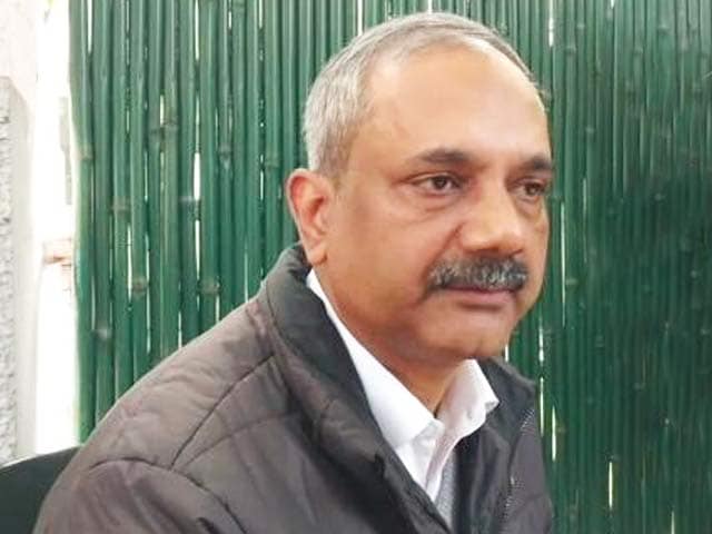 Videos : अरविंद केजरीवाल के पूर्व सचिव राजेंद्र कुमार ने मांगा वीआरएस
