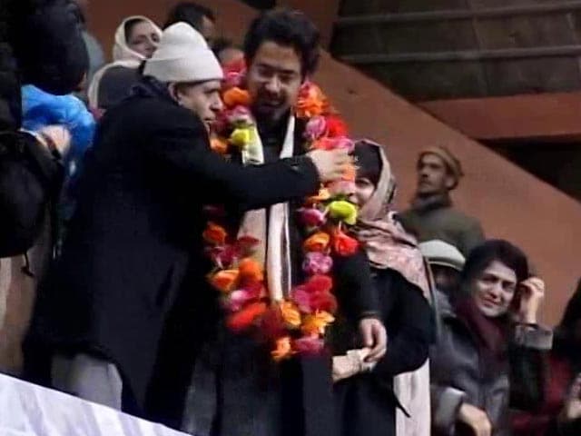 On Mufti Mohammad Sayeed's First Death Anniversary, Son Tasaduq Joins PDP