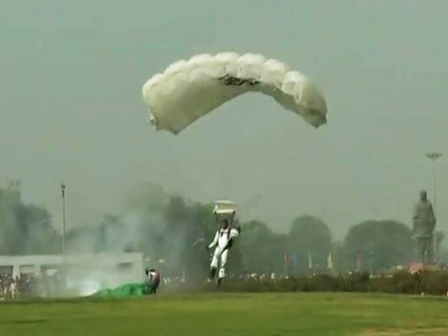 Video : IAF Skydiver Injured After Hard Landing At Air Show In Gujarat