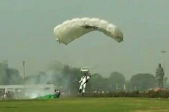 IAF Skydiver Injured After Hard Landing At Air Show In Gujarat IAF Skydiver Injured After Hard Landing At Air Show In Gujarat