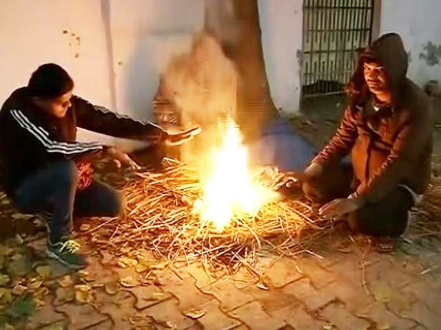 दिल्ली में ठंड ने और शिमला में बर्फबारी ने तोड़ा रिकॉर्ड