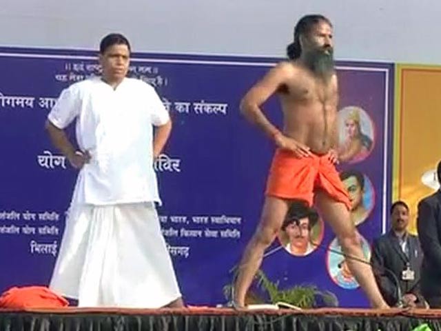 स्वामी विवेकानंद की जयंती : युवा दिवस पर योग का रिकॉर्ड स्वामी विवेकानंद की जयंती : युवा दिवस पर योग का रिकॉर्ड