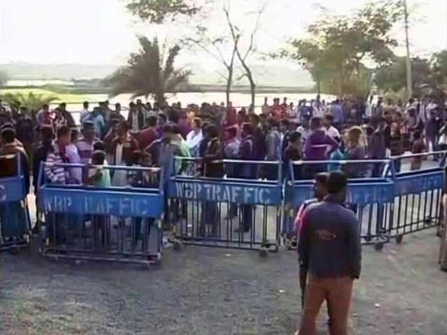 Villagers In Bengal Protest Farm Land Grab For Power Substation, Blame Trinamool