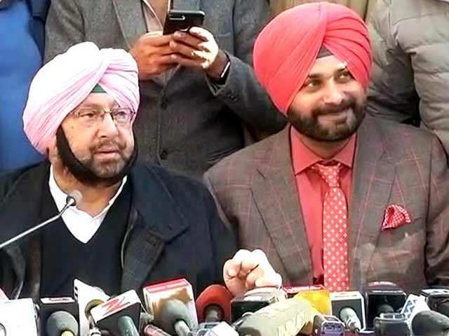 From Captain And Navjot Sidhu, An Unconvincing Show Of Unity