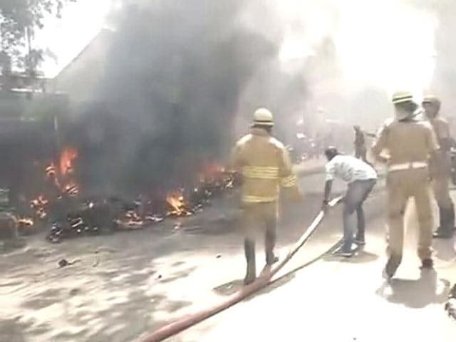 Videos : बड़ी खबर : तमिलनाडु में जल्लीकट्टू पर जमकर हिंसा