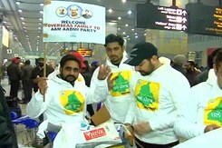 <i>Udta Punjabis</i>: NRIs Arriving By Plane For AAP Not Ok, Say Other Parties <i>Udta Punjabis</i>: NRIs Arriving By Plane For AAP Not Ok, Say Other Parties