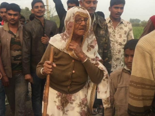 Video : UP Elections 2017: 'Want To Better Life For All,' Says 95-Year-Old Candidate