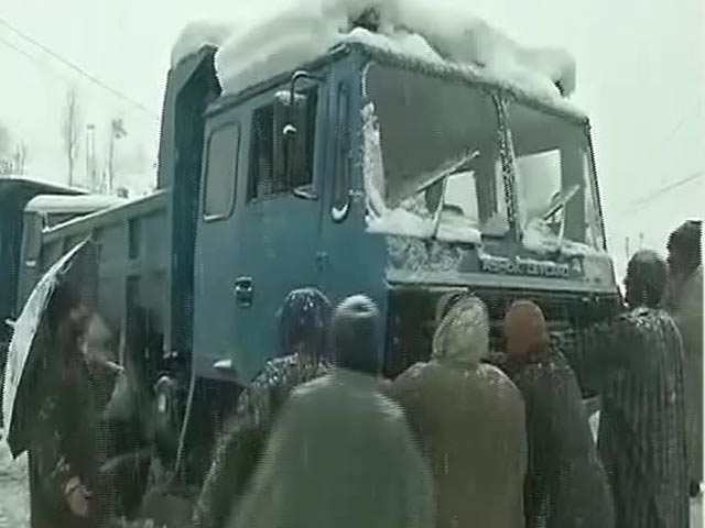 बड़ी खबर : बर्फीले तूफान ने ली 10 सैनिकों की जान