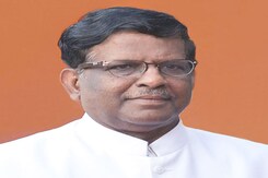 मेघालय के राज्यपाल वी षणमुगनाथन का इस्तीफा मेघालय के राज्यपाल वी षणमुगनाथन का इस्तीफा