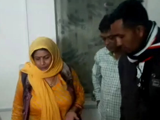 गुजरात में जालसाजी के आरोप में एक साध्वी हुई गिरफ्तार