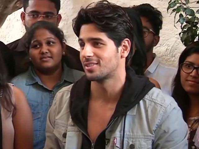 <i>Spotlight</i>: Sidharth Malhotra On Living A Fairy Tale <i>Spotlight</i>: Sidharth Malhotra On Living A Fairy Tale