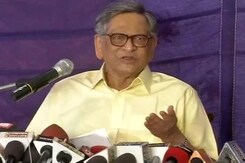 SM Krishna Quits Congress, Says Party 'Doesn't Need Me' SM Krishna Quits Congress, Says Party 'Doesn't Need Me'