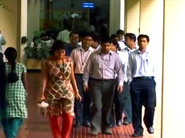 In H-1B Visa Impact, Top 5 Indian IT Firms Lose 50,000 Crores In Market Value