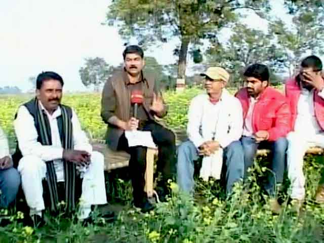 बजट पर किसानों के साथ चौपाल