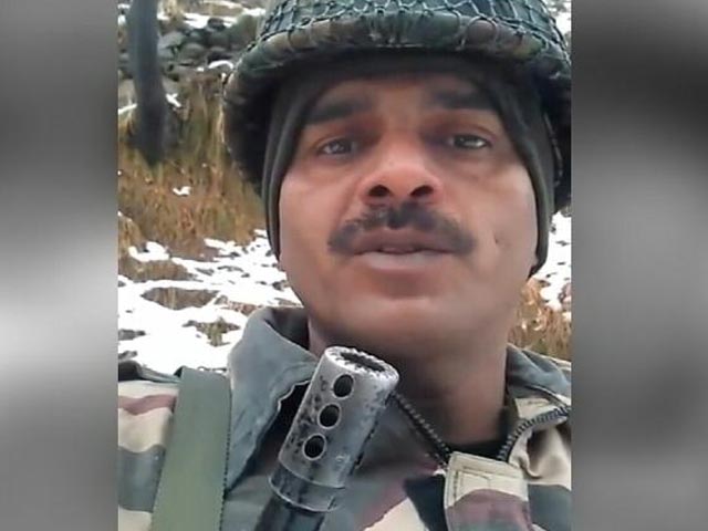 बीएसएफ ने रद्द की तेज बहादुर के वीआरएस की अर्जी