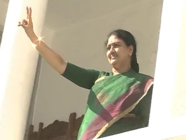 Video : VK Sasikala To Be Tamil Nadu Chief Minister, O Panneerselvam Resigns