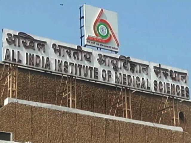 दिल्‍ली : नर्स की मौत पर एम्स में बढ़ा बवाल